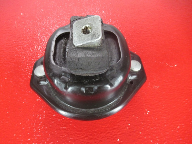 BMW E65 2006-2008 7-Series Engine Motor Rubber Mount 22116769185 OEM