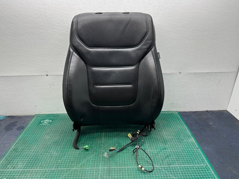 11-17 Volkswagen Touareg FRONT LEFT TOP UPPER SEAT CUSHION Black OEM