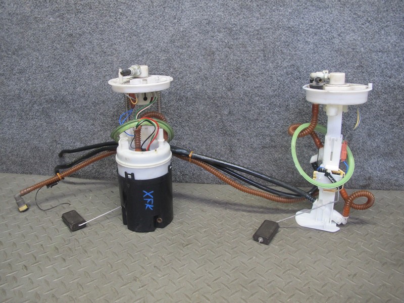 2014-2018 BMW F15 X5 4.4L N63 FUEL PUMP LEVEL SENSOR SENDING UNIT SET OF 2
