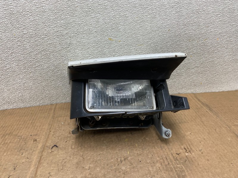 1990 1991 Mitsubishi Eclipse Right Passenger Side Headlight Oem AA6624