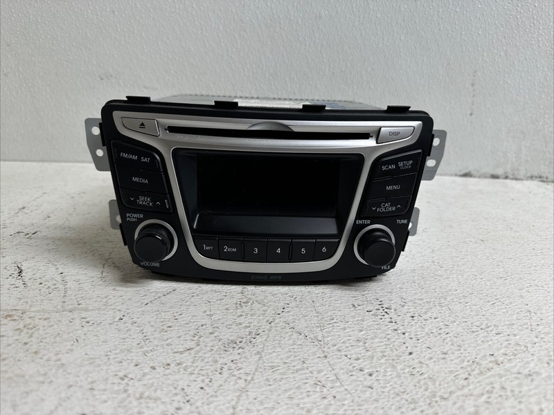 2014 Hyundai Accent Am Fm Radio Stereo 2 DIN Disc CD Player