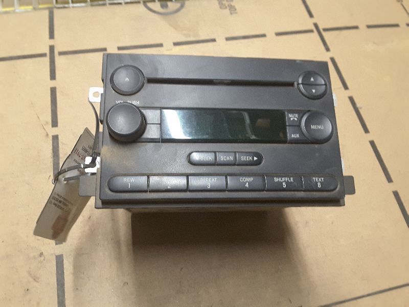 06 07 FREESTYLE AUDIO EQUIPMENT AM-FM-CD SINGLE DISC ID 6F9T-18C869-BC 80669