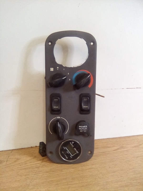 Freightliner 22-46623-005 Sleeper Control