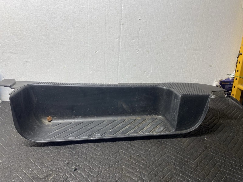 2004-2014 Ford E-250 Passenger RH Door Sill Trim OEM