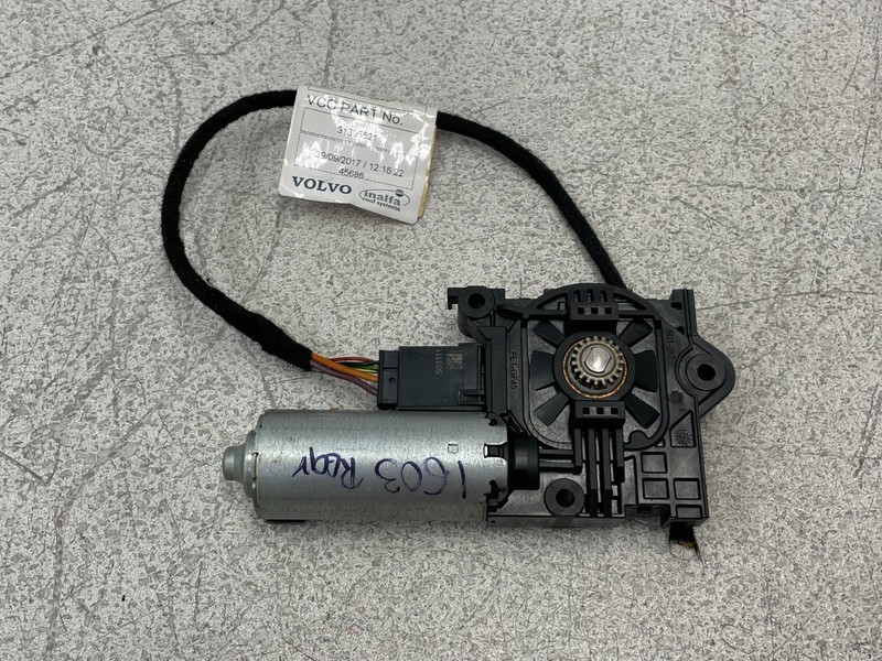 18 19 20 21 22 Volvo XC60 Rear Overhead Sunroof Roof Window Glass Motor 1603 OEM