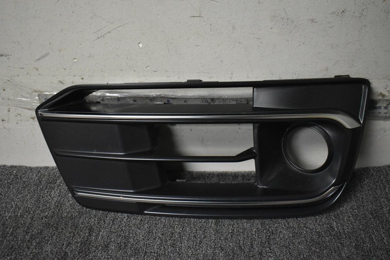 AUDI Q5 FOG LIGHT LEFT SIDE FACTORY OEM