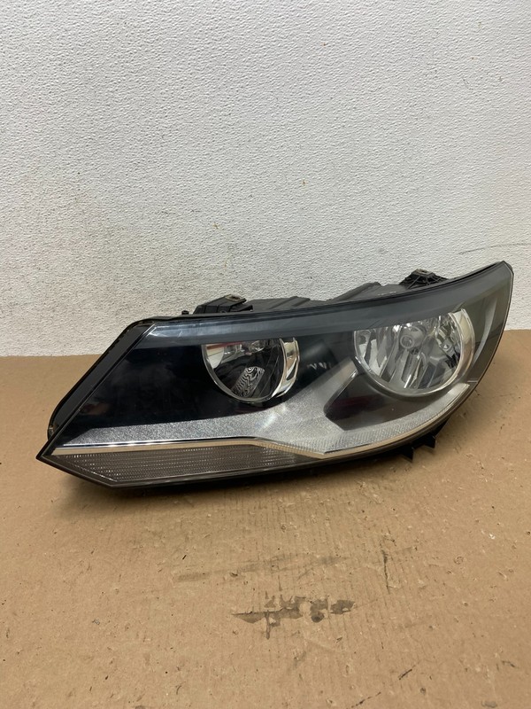 2012 to 2018 Volkswagen Tiguan Left Driver LH Halogen Headlight AD7752 DW