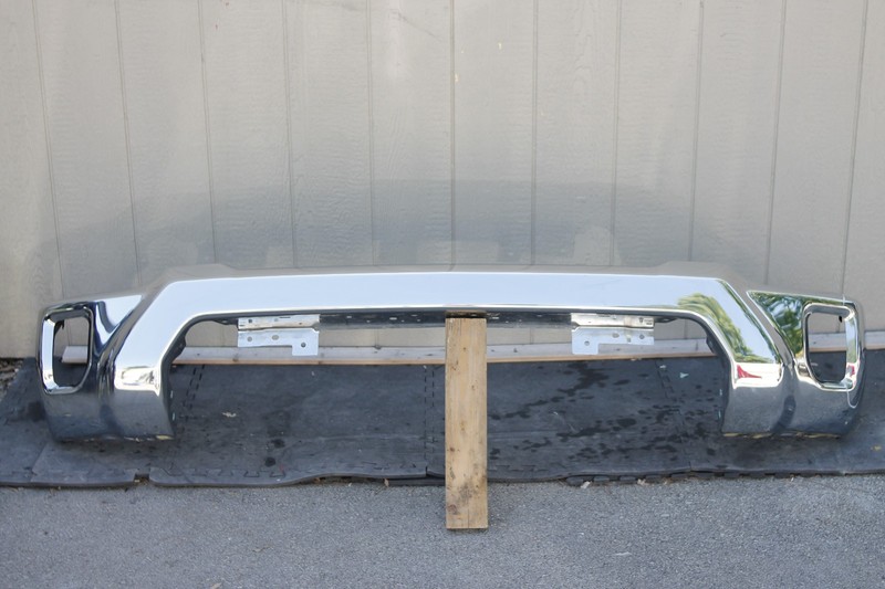 2024-2025 Chevrolet Silverado 2500HD Front Bumper Face Bar Oem