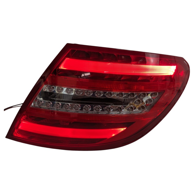 12-15 Mercedes W204 C350 C300 C250 C63 Rear Tail Light Lamp Right Passenger OEM