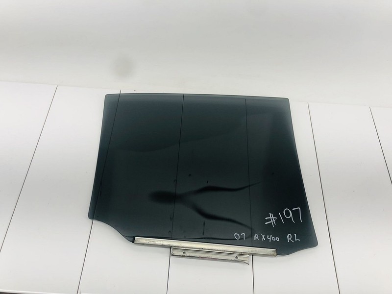 06-08 LEXUS RX400H REAR LEFT DRIVER SIDE DOOR WINDOW GLASS OEM #197