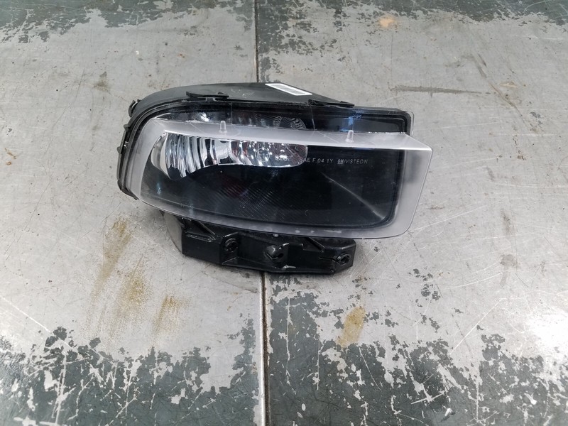 2012 Chevy Corvette C6 Right Passenger Fog / Driving Light #6296 G5