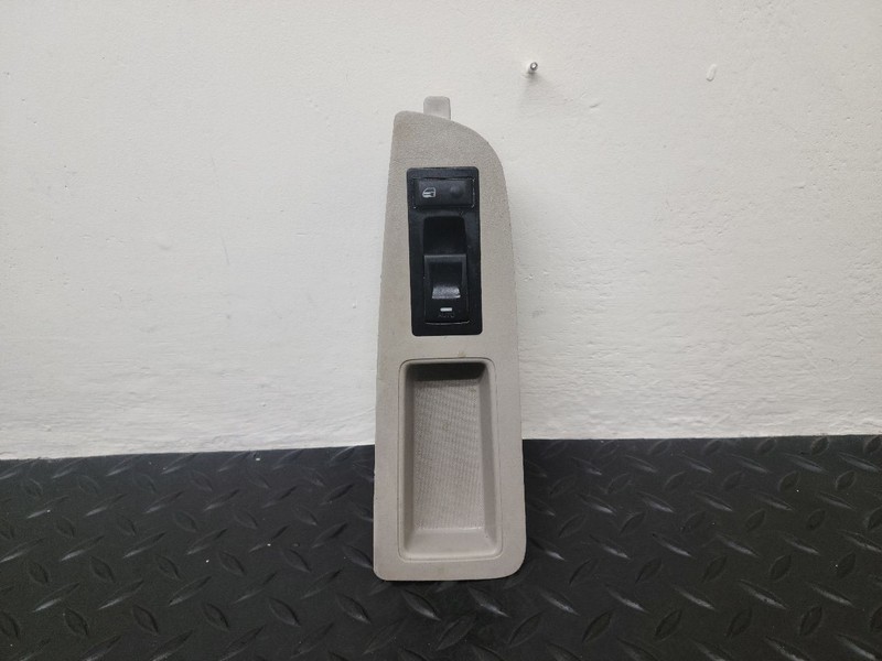 06-08 Chrysler 300 Front Right Passenger Door Window Switch Bezel OEM 1AZ59BD1AA