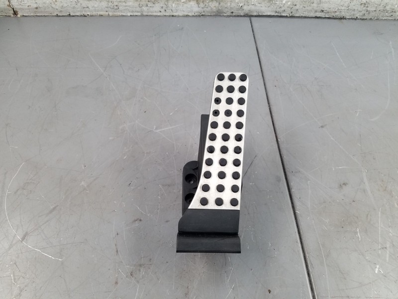 2011 Mercedes Benz AMG E 63 Accelerator Throttle Pedal #7920 B3