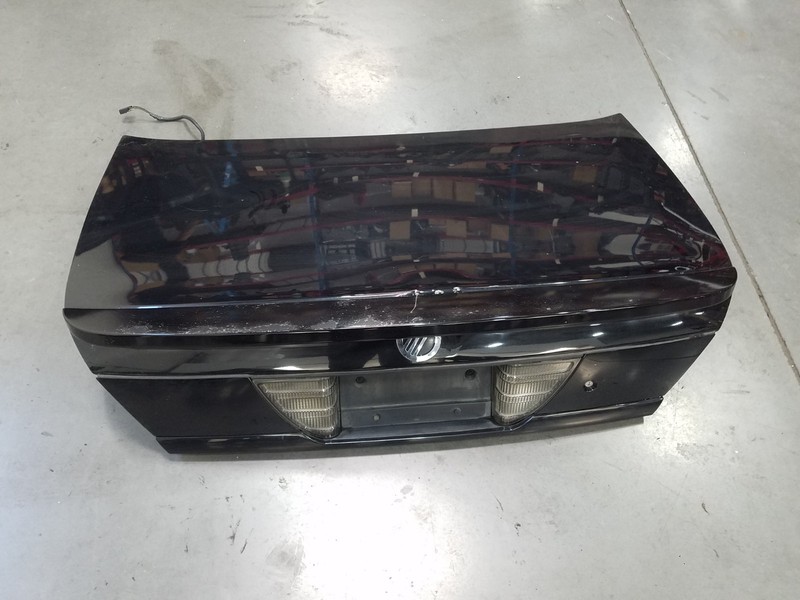 2003 03 04 Mercury Marauder Trunk Lid / Panel with Lip Spoiler - * #4504 S9