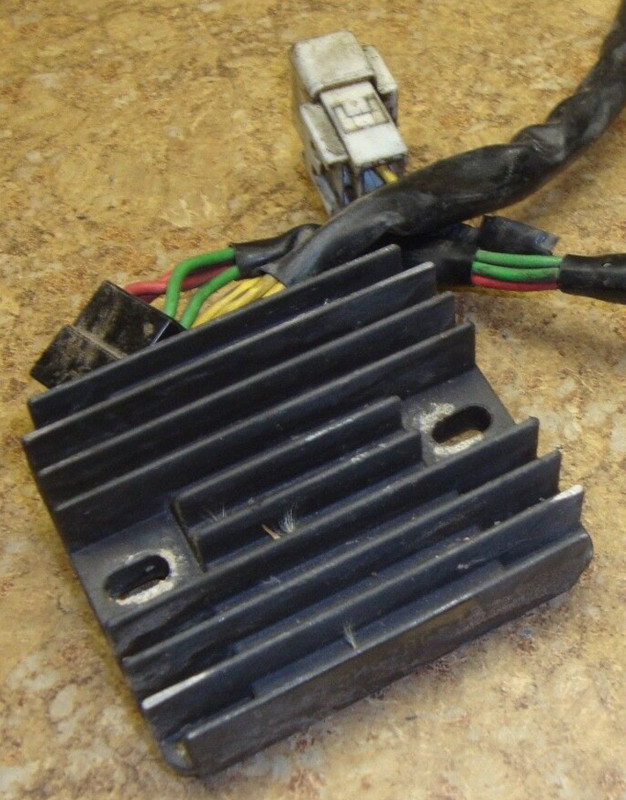 2002 Honda CBR600F4 CBR 600 F4 CBR600 Voltage Regulator Rectifier Electrical