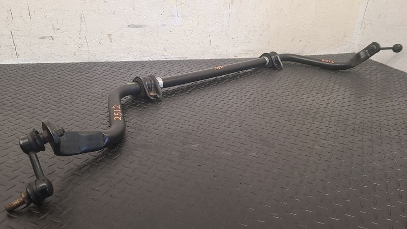 04-15 Nissan Titan Front Stabilizer Sway Bar Assembly OEM 54611-7S210