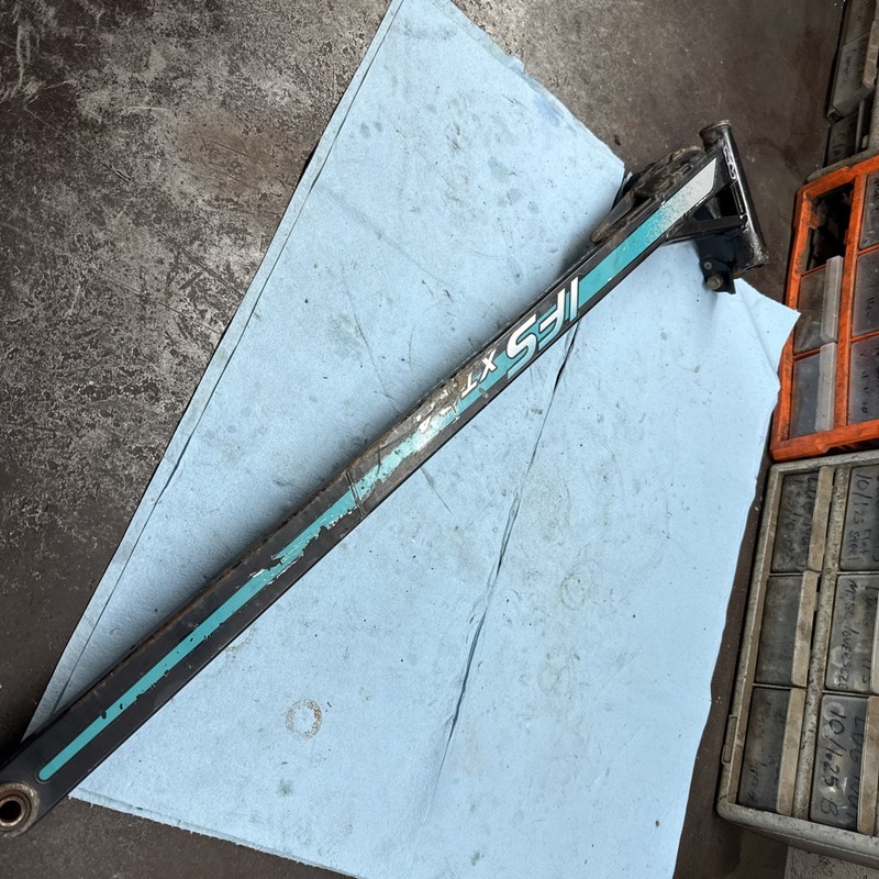 1997 Polaris Indy Trail Indy Touring 500 Fan Evolved Chassis LeftTrailing Arm