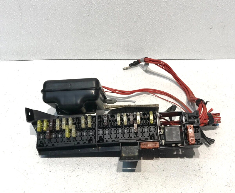 98-02 Mercedes W210 E430 Rear Trunk Fuse Relay Box Control Module 2105460543 OEM