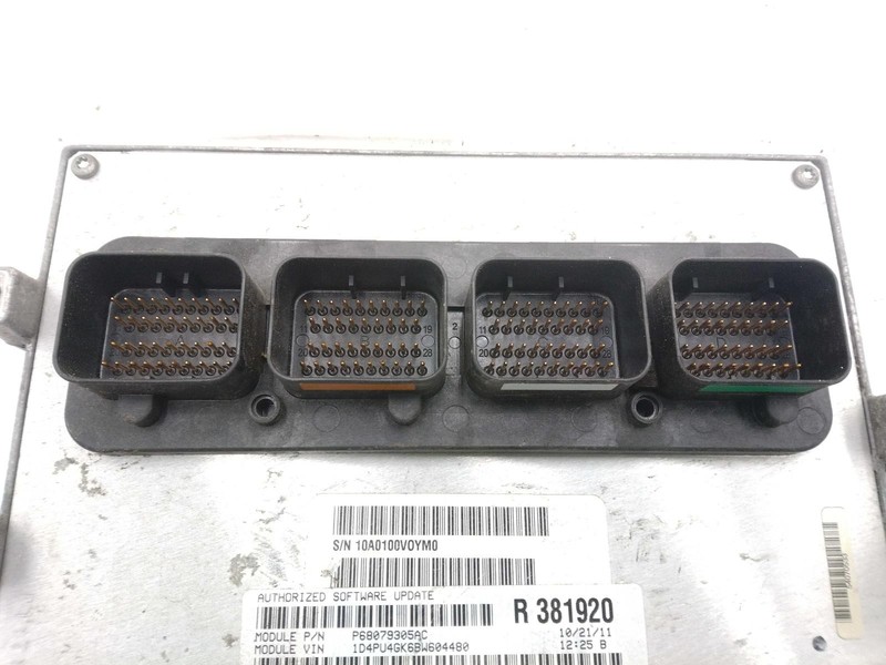 2011 Dodge Nitro Engine Control Module ECM 3.7L OEM 116K Miles Silver