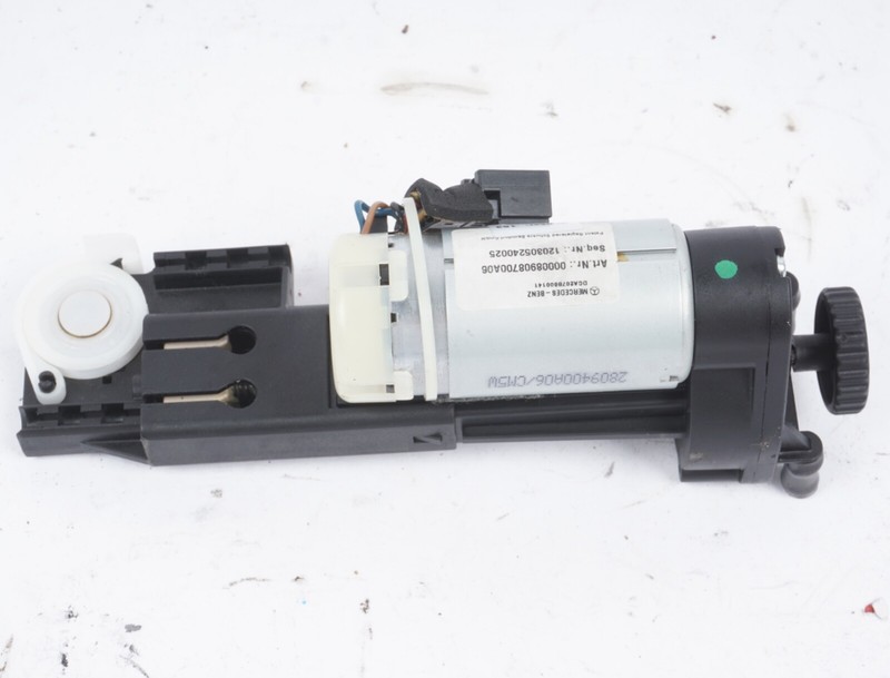 11-17 Mercedes W207 E550 E350 Convertible Roll Bar Spring Loaded Actuator OEM