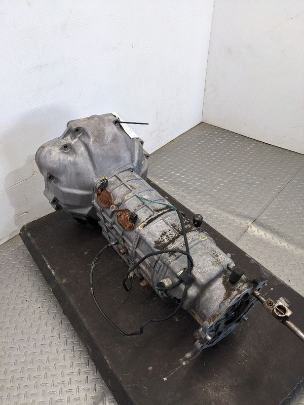 Manual Transmission 4WD Fits 89-93 MAZDA B-2600 1182603