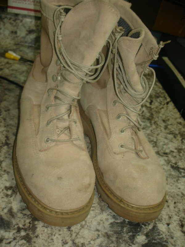 BATES Gore-Tex Military Combat Boots Desert Tan 03-D-0321 Vibram Soles 5.5 W