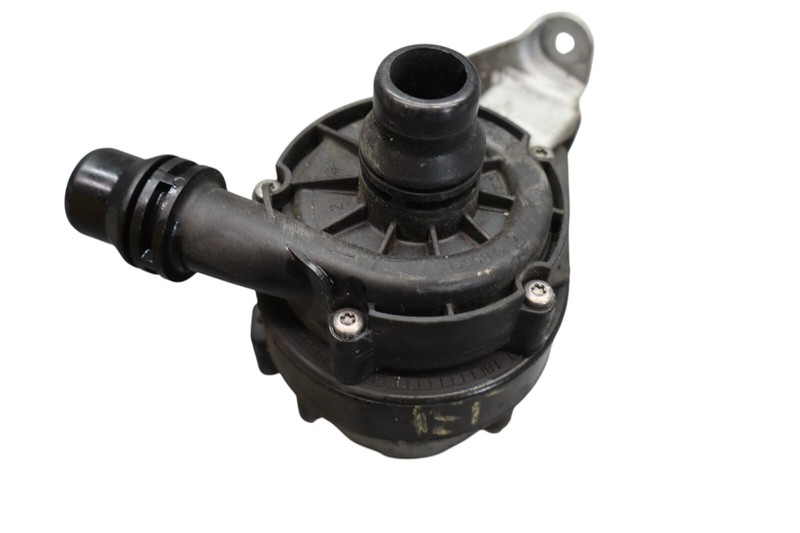 14-21 BMW i3 I01 Hybrid Auxiliary AUX Circulation Water Pump 0392024055 OEM