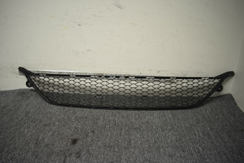 2019-2020 MERCEDES BENZ CLS 450 LOWER GRILLE FACTORY OEM