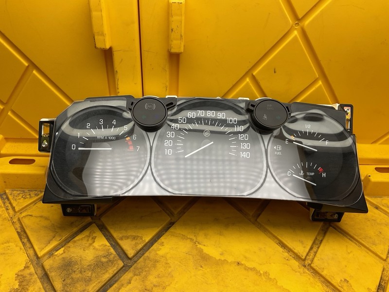 2002-2005 Buick LeSabre Gauge Cluster