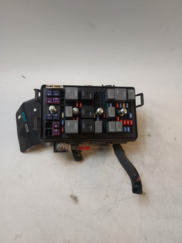 2006-2008 Pontiac Grand Prix Fusebox Fuse Box Relay Module 3.8L OEM