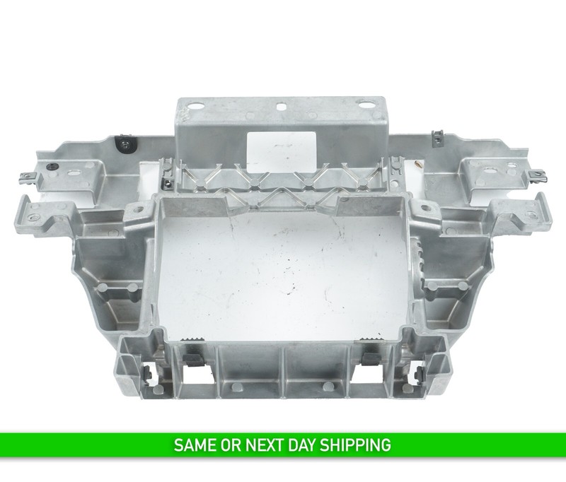 14 - 17 MASERATI QUATTROPORTE DASH CENTER SCREEN MOUNT BRACKET 670001623 OEM