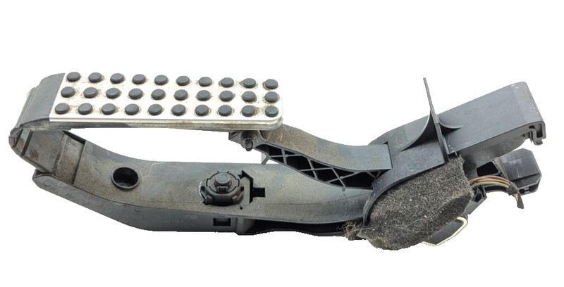 05-11 Mercedes W209 CLK550 SLK350 Gas Accelerator Pedal 2033000904 OEM