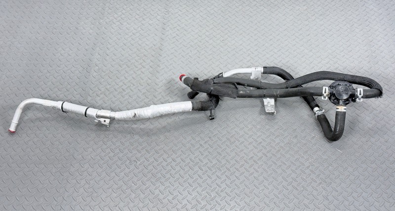 ✅ 13-24 RAM 1500 Classic Diesel 3.0L OEM COOLANT 3 WAY VALVE HEATER SUPPLY HOSE