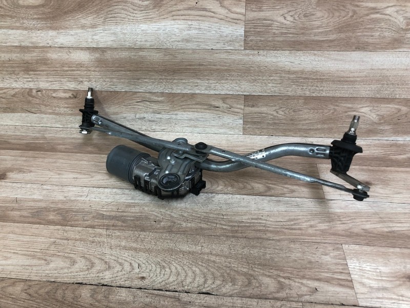 BMW E46 325 328 330 M3 OEM FRONT WINDSHIELD WIPER WITH MOTOR 1999-2006 7