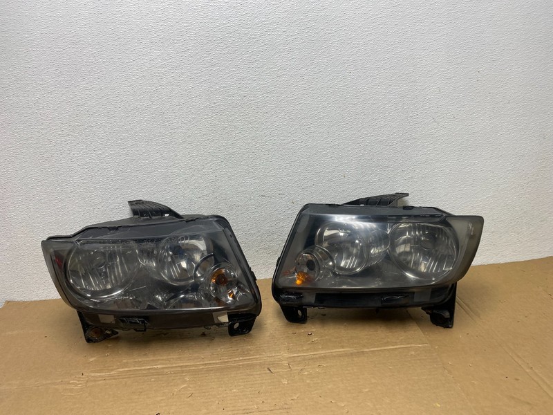 2011-2013 Jeep Grand Cherokee Left+Right Halogen Headlights AD3880 DW