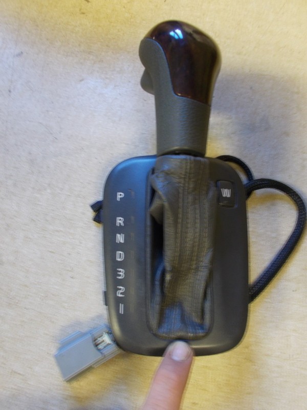 2001 Volvo S80 Shifter Control and Boot Assembly *FREE SHIPPING*