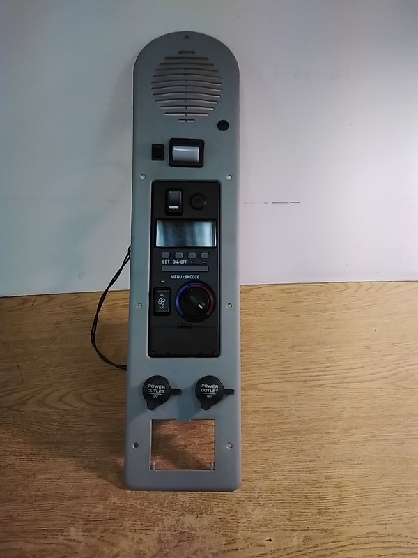Volvo VNL Temperature Control 208090974 W/ Beige Volvo Panel 20523415