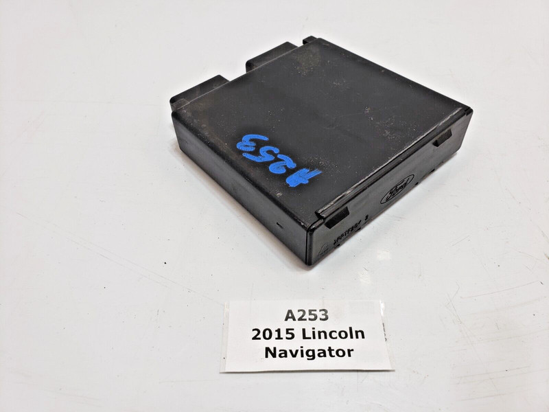 ✅ 2015-2017 OEM Lincoln Navigator Power Running Board Control Module
