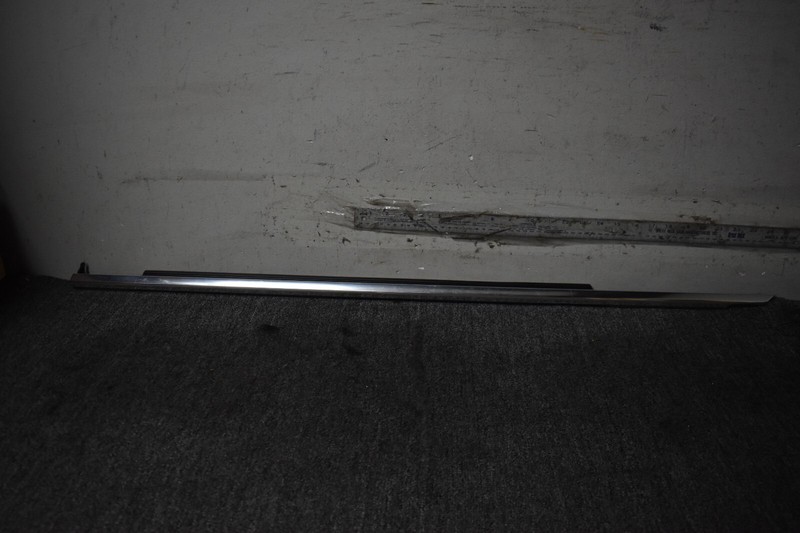 BMW 5 SERIES LEFT SIDE BELT MOLDING FACTORY OEM