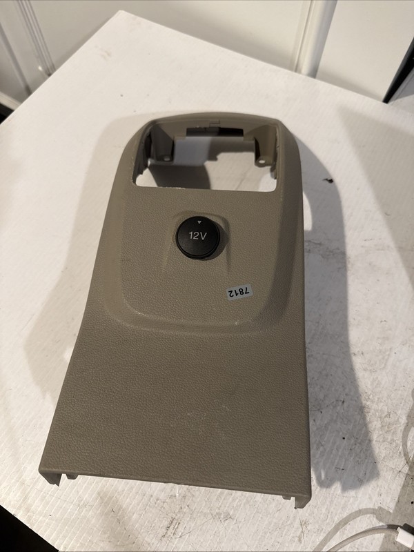 2013 - 2019 FORD ESCAPE CONSOLE REAR BACK TRIM COVER PANEL W/ POWER OUTLET OEM