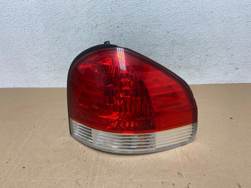 2005 to 2006 Hyundai Santa Fe Right Passenger Rh Side Tail Light Oem AE5063 LK
