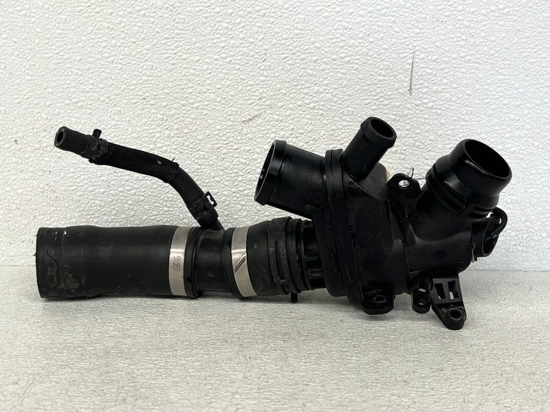 ⭐2016-2019 JAGUAR XJ 3.0L ENGINE WATER COOLANT THERMOSTAT HOSE TUBE OEM LOT2614
