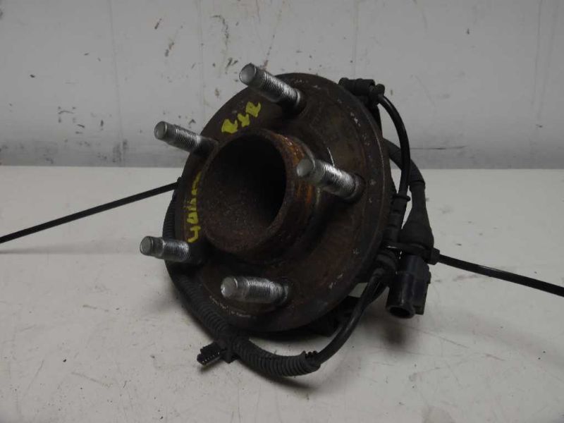 04 05 06 07 08 09 10 11 CROWN VICTORIA HUB FRONT ABS FROM 12/15/03 143641
