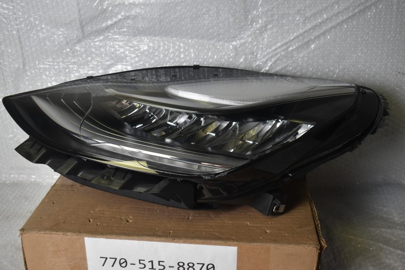 TESLA MODEL 3 LONG RANGE SEDAN LEFT SIDE HEADLIGHT 2017-2025 OEM 1077371-00
