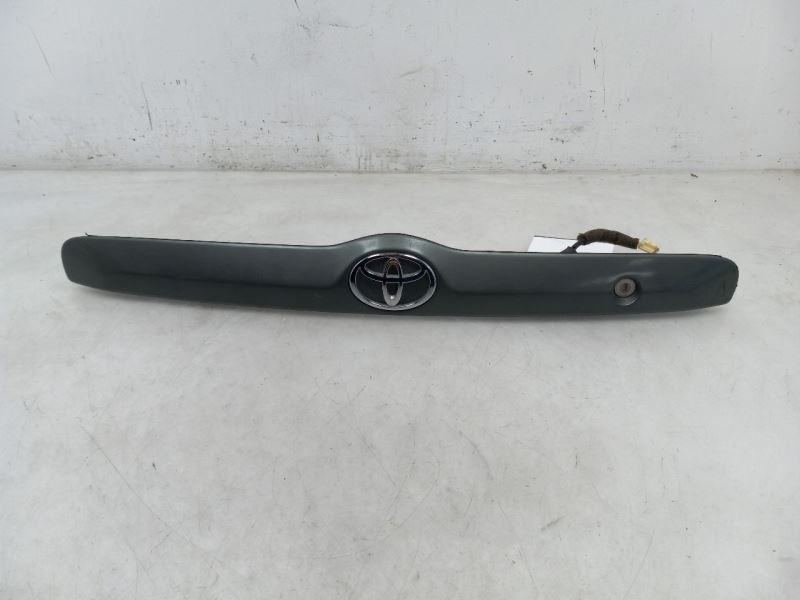 03 04 05 06 Toyota Highlander Tail Finish Panel