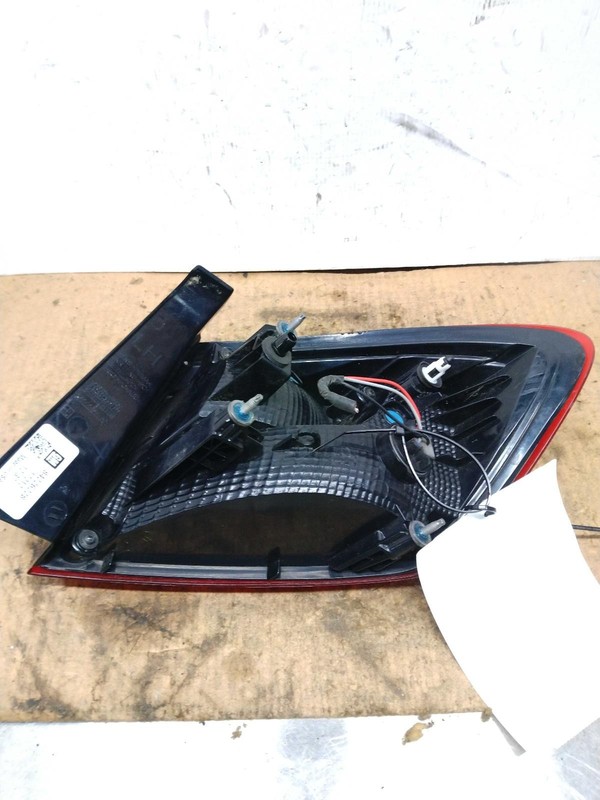 2017 Chevrolet Cruze Left Tail Light Assembly Blue OEM 653734 111K Miles