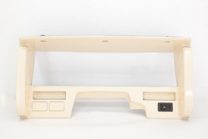 1986-1989 Nissan Pickup D21 2.4L Speedometer Instrument Custer Bezel 6824001G52