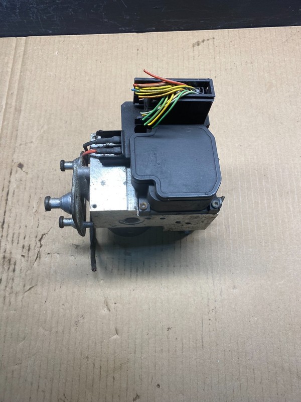 1998-2002 Mercedes W203 C230 CLK320 ABS Anti Lock Brake Pump Module AC0916 DG