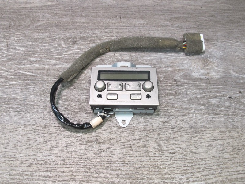 2003-2007 LEXUS UZJ100L LX470 REAR RADIO CONTROL SWITCH PANEL 86230-60012