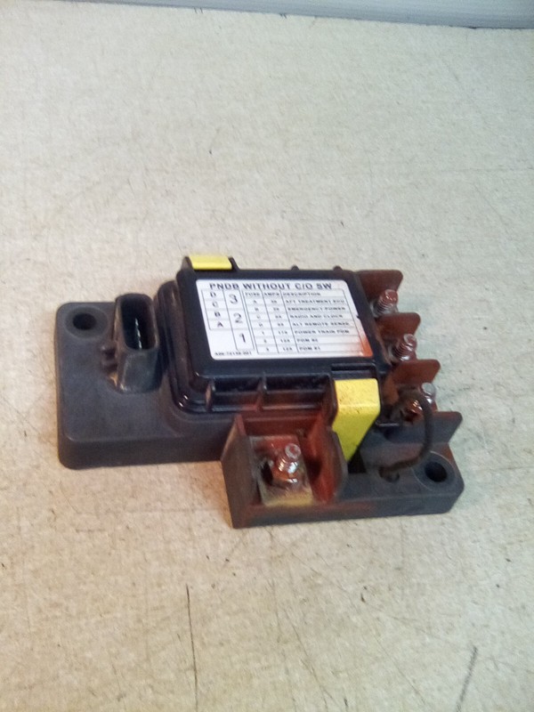Freightliner A06-72138-001 PNDB Fuse Box